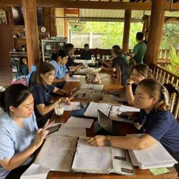 วันที่ 22 พฤษภาคม 2569 ศผท.เชียงใหม่ บูรณาการร่วมกับ หน่วยงานภาครัฐ และเอกชน ขับเคลื่อนนโยบาย DLD Co-ordinator : DLD-C ส่งเสริมการใช้งานระบบฐานข้อมูล iFarmer+ ยกระดับการจัดการฟาร์มสมาชิกในพื้นที่ อ.สันกำแพง