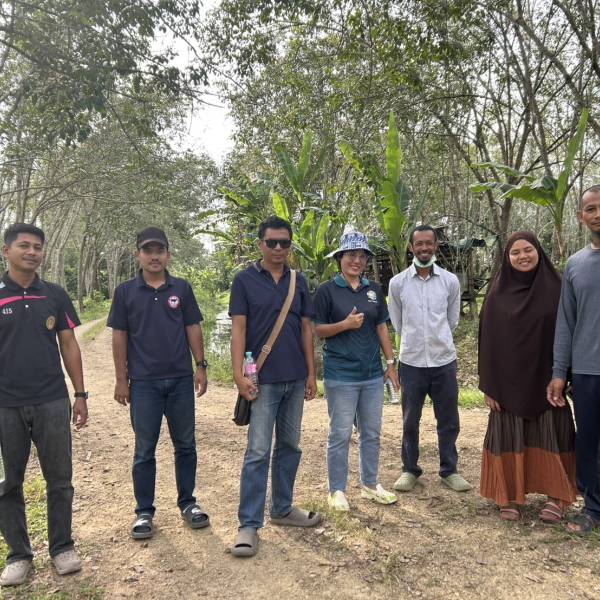 ข่าว กิจกรรมในหน่วยงาน ตรวจท้องแพะในพื้นที่