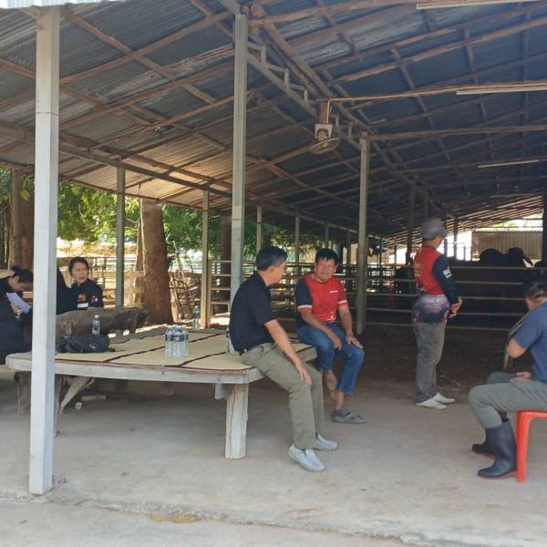 ตรวจติดตามต่ออายุศูนย์ผลิตน้ำเชื้อมาตรฐาน 